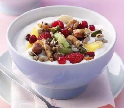 酸奶减肥正确方法,酸奶与这些食物灵活搭配更减肥 减肥 第7张-瘦瘦减肥网 酸奶减肥正确方法,酸奶与这些食物灵活搭配更减肥 减肥 第7张