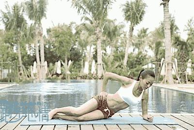 怎样练出马甲线,练出马甲线的瑜伽动作 瑜伽减肥 第6张-瘦瘦减肥网 怎样练出马甲线,练出马甲线的瑜伽动作 瑜伽减肥 第6张