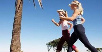 瘦腰瘦肚子的瑜伽动作,每天几分钟一天瘦5斤 瑜伽减肥 第2张-瘦瘦减肥网 瘦腰瘦肚子的瑜伽动作,每天几分钟一天瘦5斤 瑜伽减肥 第2张