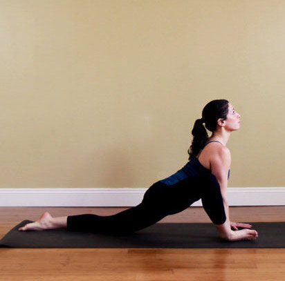 瑜伽减肥的动作，8个经典瑜伽减肥动作 瑜伽减肥 第4张