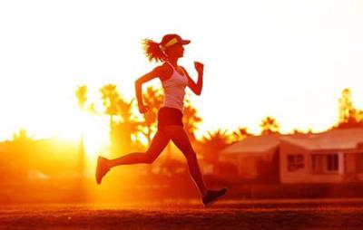 早起做什么运动好，起床后这么做燃脂加倍 运动减肥 第4张