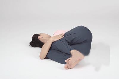 郑多燕快速瘦腰腹瑜伽,简单实用轻松甩脂不反弹 瑜伽减肥 第2张-瘦瘦减肥网 郑多燕快速瘦腰腹瑜伽,简单实用轻松甩脂不反弹 瑜伽减肥 第2张