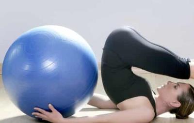 瑜伽球减肥效果好吗,瑜伽球让你坐着瘦 瑜伽减肥 第3张-瘦瘦减肥网 瑜伽球减肥效果好吗,瑜伽球让你坐着瘦 瑜伽减肥 第3张