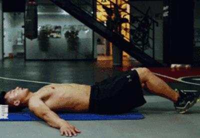 怎么练出八块腹肌,这几种方法教你练出来 减肚子 第11张-瘦瘦减肥网 怎么练出八块腹肌,这几种方法教你练出来 减肚子 第11张