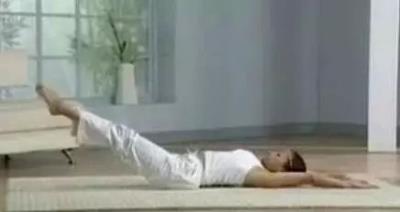 什么瑜伽动作减肚子,这8个动作很有效 瑜伽减肥 第5张-瘦瘦减肥网 什么瑜伽动作减肚子,这8个动作很有效 瑜伽减肥 第5张