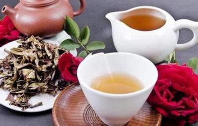 荷叶茶晚上可以喝吗，视情况睡前适当喝点也无碍 减肥饮品 第7张