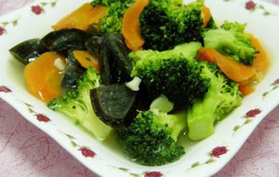 吃西兰花可以减肥吗,力荐6款西兰花健身减脂食谱 减肥食谱 第2张-瘦瘦减肥网 吃西兰花可以减肥吗,力荐6款西兰花健身减脂食谱 减肥食谱 第2张