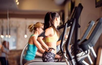 跑步机跑步前怎么热身,这几招教你如何热身防止受伤 跑步减肥 第1张-瘦瘦减肥网 跑步机跑步前怎么热身,这几招教你如何热身防止受伤 跑步减肥 第1张