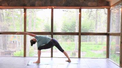 能瘦腿的瑜伽动作 瘦腿 第6张-瘦瘦减肥网 能瘦腿的瑜伽动作 瘦腿 第6张