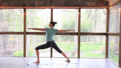 能瘦腿的瑜伽动作 瘦腿 第5张-瘦瘦减肥网 能瘦腿的瑜伽动作 瘦腿 第5张