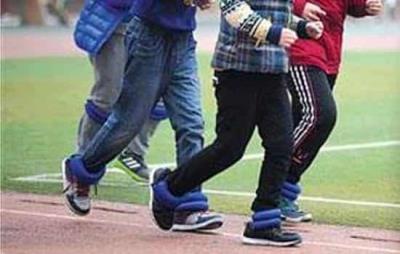 绑沙袋跑步可以瘦腿吗,沙袋绑腿跑要谨慎 瘦腿 第4张-瘦瘦减肥网 绑沙袋跑步可以瘦腿吗,沙袋绑腿跑要谨慎 瘦腿 第4张