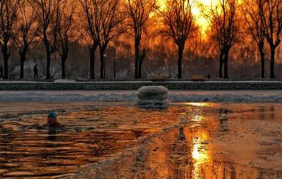 冬泳什么时间最好，分享冬泳的最佳时间 减肥 第4张