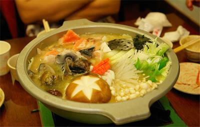 月经期间吃火锅会胖吗，月经期不吃火锅对健康更好 经期减肥 第1张