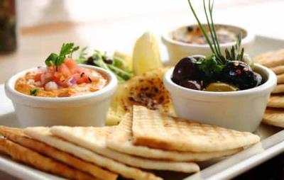 夜跑后可以喝酸奶吗，酸奶属碱性食物适合运动后饮用 运动减肥 第1张