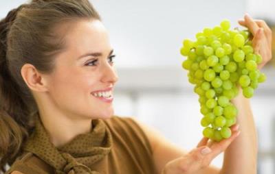 秋季葡萄减肥法,秋季吃葡萄也能狠甩赘肉 饮食减肥 第1张-瘦瘦减肥网 秋季葡萄减肥法,秋季吃葡萄也能狠甩赘肉 饮食减肥 第1张