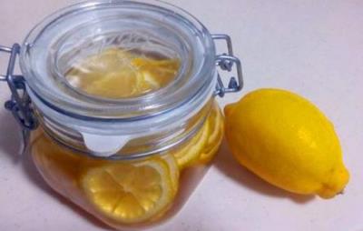 柠檬蜂蜜水的做法腌制,腌制法和即时冲泡法大不同 减肥 第2张-瘦瘦减肥网 柠檬蜂蜜水的做法腌制,腌制法和即时冲泡法大不同 减肥 第2张