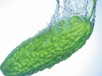 夏季苦瓜减肥清脂法,要吃苦才能享瘦哦 饮食减肥 第3张-瘦瘦减肥网 夏季苦瓜减肥清脂法,要吃苦才能享瘦哦 饮食减肥 第3张