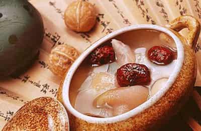 自然丰胸的最快方法:4款丰胸汤的做法 丰胸 第1张-瘦瘦减肥网 自然丰胸的最快方法:4款丰胸汤的做法 丰胸 第1张