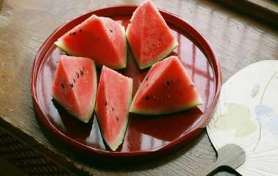 减肥期间能吃西瓜吗,减肥期间吃西瓜注意5大要点 饮食减肥 第4张-瘦瘦减肥网 减肥期间能吃西瓜吗,减肥期间吃西瓜注意5大要点 饮食减肥 第4张