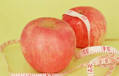 苹果和香蕉哪个减肥效果好,苹果热量更低减肥效果更好 减肥 第2张-瘦瘦减肥网 苹果和香蕉哪个减肥效果好,苹果热量更低减肥效果更好 减肥 第2张