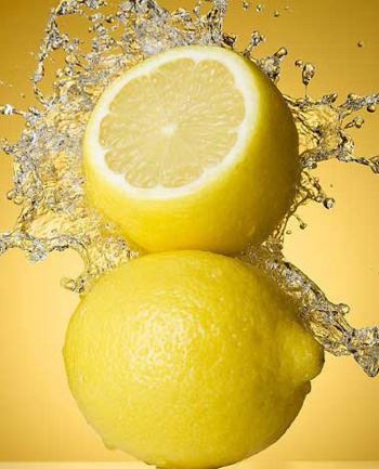 超有效柠檬减肥法,快速排毒瘦身显S曲线 减肥方法 第1张-瘦瘦减肥网 超有效柠檬减肥法,快速排毒瘦身显S曲线 减肥方法 第1张