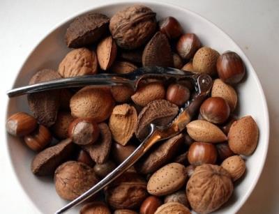 脸上肉肉多吃什么食物可以瘦脸,5种食物成就立体V型脸 瘦脸 第5张-瘦瘦减肥网 脸上肉肉多吃什么食物可以瘦脸,5种食物成就立体V型脸 瘦脸 第5张