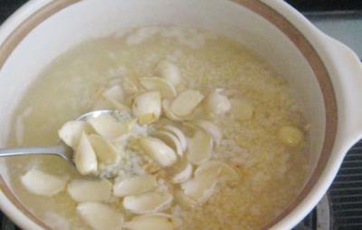 每天一碗减肥粥,狂甩10斤肉不是梦 减肥 第1张-瘦瘦减肥网 每天一碗减肥粥,狂甩10斤肉不是梦 减肥 第1张