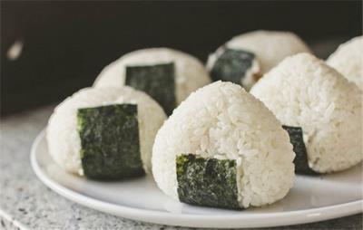 吃米饭会胖吗，减肥期吃米饭的最佳策略 饮食减肥 第1张