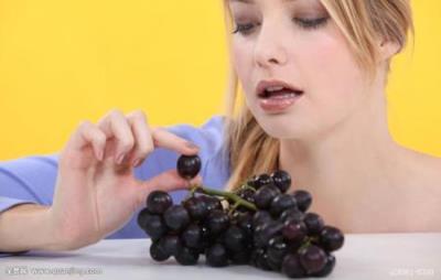 葡萄减肥法,正确吃葡萄一月狠甩赘肉 饮食减肥 第3张-瘦瘦减肥网 葡萄减肥法,正确吃葡萄一月狠甩赘肉 饮食减肥 第3张