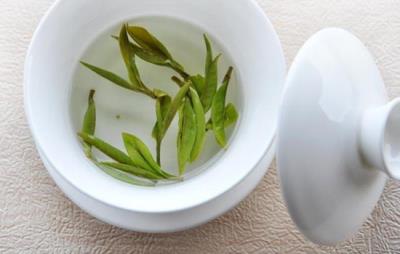 喝绿茶能减肥吗,单纯绿茶减肥效果很有限 减肥饮品 第9张-瘦瘦减肥网 喝绿茶能减肥吗,单纯绿茶减肥效果很有限 减肥饮品 第9张