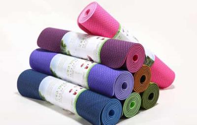 瑜伽垫怎么选择,初学者选购瑜伽垫需关注这7点 瑜伽减肥 第7张-瘦瘦减肥网 瑜伽垫怎么选择,初学者选购瑜伽垫需关注这7点 瑜伽减肥 第7张