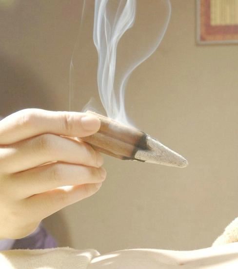 艾灸后拉肚子是怎么回事(艾灸后肚子胀得像鼓) 减肚子 第1张-瘦瘦减肥网 艾灸后拉肚子是怎么回事(艾灸后肚子胀得像鼓) 减肚子 第1张