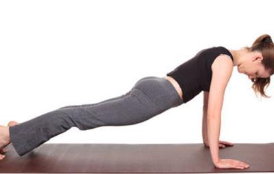 图解七个丰胸动作,练就美胸不是梦 丰胸 第2张-瘦瘦减肥网 图解七个丰胸动作,练就美胸不是梦 丰胸 第2张