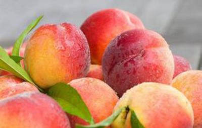 吃桃子会胖吗，桃子选对时间吃减肥效果棒 饮食减肥 第1张