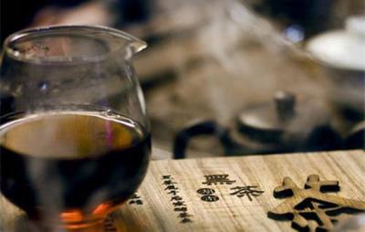 黑茶减肥多久可以见效,黑茶减肥至少得坚持一个月 减肥饮品 第1张-瘦瘦减肥网 黑茶减肥多久可以见效,黑茶减肥至少得坚持一个月 减肥饮品 第1张