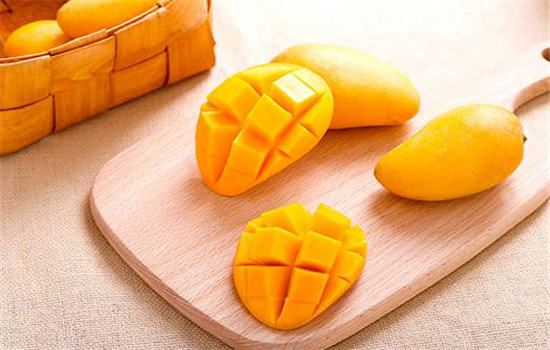 吃芒果能减肥是真的吗,芒果的热量是多少 饮食减肥 第5张-瘦瘦减肥网 吃芒果能减肥是真的吗,芒果的热量是多少 饮食减肥 第5张