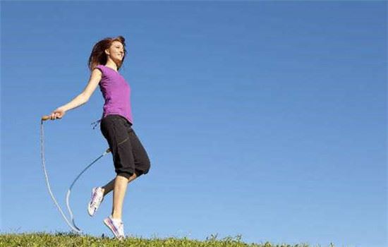 跳绳减肥长肌肉怎么办,跳绳减肥的正确方法 跳绳减肥 第1张-瘦瘦减肥网 跳绳减肥长肌肉怎么办,跳绳减肥的正确方法 跳绳减肥 第1张