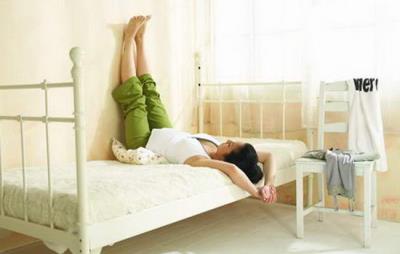 睡前减肥最有效动作,8个动作让你睡前高效享瘦 减肥 第6张-瘦瘦减肥网 睡前减肥最有效动作,8个动作让你睡前高效享瘦 减肥 第6张