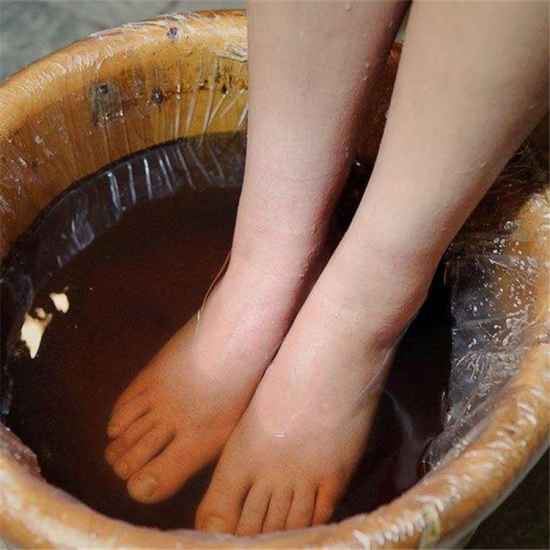 花椒陈醋泡脚的功效与作用(花椒泡脚能治白发吗) 减肥 第2张-瘦瘦减肥网 花椒陈醋泡脚的功效与作用(花椒泡脚能治白发吗) 减肥 第2张