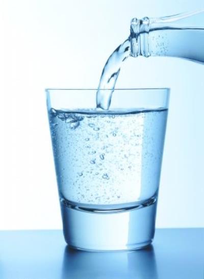 快速简单的喝水减肥法,健康轻松甩肉变身瘦美人 减肥方法 第2张-瘦瘦减肥网 快速简单的喝水减肥法,健康轻松甩肉变身瘦美人 减肥方法 第2张