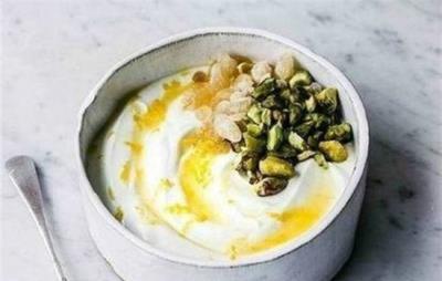 晚上喝酸奶会胖吗,不会长胖但最好不选市售酸奶 减肥 第3张-瘦瘦减肥网 晚上喝酸奶会胖吗,不会长胖但最好不选市售酸奶 减肥 第3张