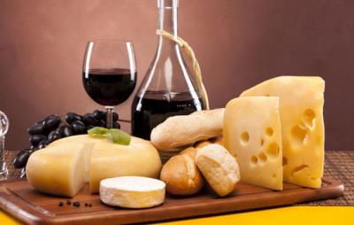 吃奶酪可以丰胸吗,红酒加奶酪调理丰胸 丰胸 第2张-瘦瘦减肥网 吃奶酪可以丰胸吗,红酒加奶酪调理丰胸 丰胸 第2张