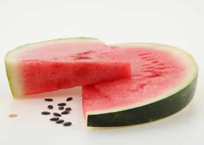 夏季吃什么水果减肥,吃西瓜减肥法美味又有效 减肥水果 第2张-瘦瘦减肥网 夏季吃什么水果减肥,吃西瓜减肥法美味又有效 减肥水果 第2张