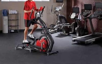 椭圆机会不会伤膝盖,椭圆机优于跑步机之一就是伤膝低 跑步减肥 第1张-瘦瘦减肥网 椭圆机会不会伤膝盖,椭圆机优于跑步机之一就是伤膝低 跑步减肥 第1张