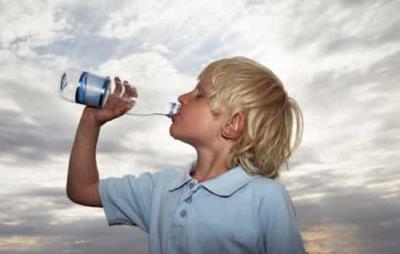 只喝水不吃饭能减肥吗,减肥切莫急功近利 饮食减肥 第5张-瘦瘦减肥网 只喝水不吃饭能减肥吗,减肥切莫急功近利 饮食减肥 第5张