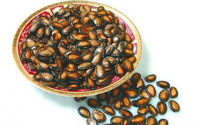 吃西瓜子会胖吗,嗑多西瓜子容易长胖 饮食减肥 第2张-瘦瘦减肥网 吃西瓜子会胖吗,嗑多西瓜子容易长胖 饮食减肥 第2张