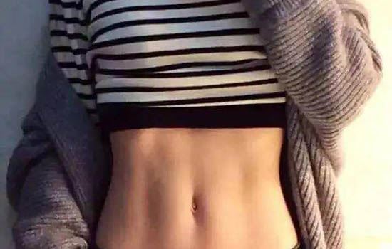 练马甲线最简单5个动作(练马甲线最有效的动作) 减肚子 第1张-瘦瘦减肥网 练马甲线最简单5个动作(练马甲线最有效的动作) 减肚子 第1张