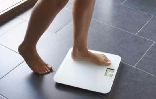 冬天体重为什么比较重,冬天比夏天重多少是正常的 减肥 第2张-瘦瘦减肥网 冬天体重为什么比较重,冬天比夏天重多少是正常的 减肥 第2张