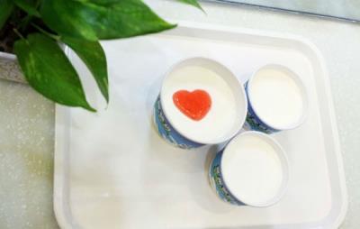 吃撑了喝酸奶有用吗,吃多了喝酸奶不助消化且易发胖 饮食减肥 第5张-瘦瘦减肥网 吃撑了喝酸奶有用吗,吃多了喝酸奶不助消化且易发胖 饮食减肥 第5张