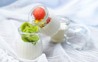 吃撑了喝酸奶有用吗,吃多了喝酸奶不助消化且易发胖 饮食减肥 第3张-瘦瘦减肥网 吃撑了喝酸奶有用吗,吃多了喝酸奶不助消化且易发胖 饮食减肥 第3张